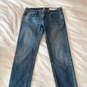 Rag & Bone Dre low-rise slim boyfriend jeans in Bellview vintage wash; size 26